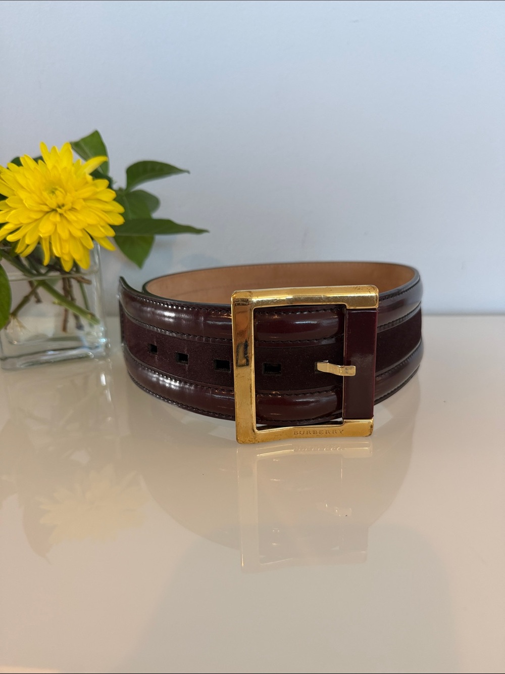 Burberry Men’s Dark Brown Leather Belt with Gold Buckle
Retail:$ $450-$550